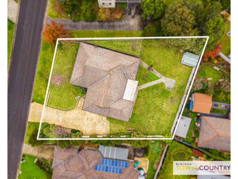 28 McCarthy Crescent, Armidale NSW 2350
