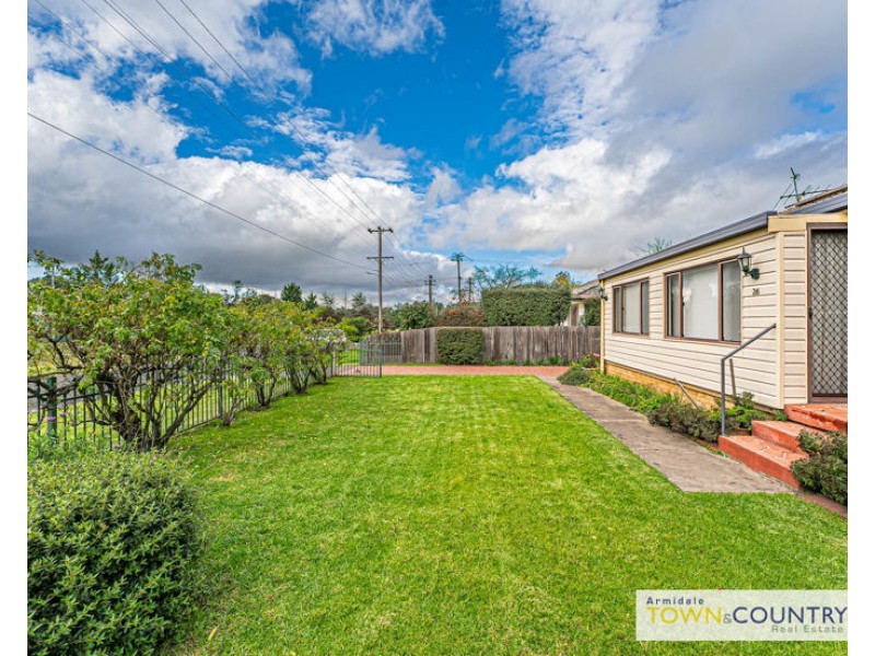36 Grafton Road, Armidale NSW 2350