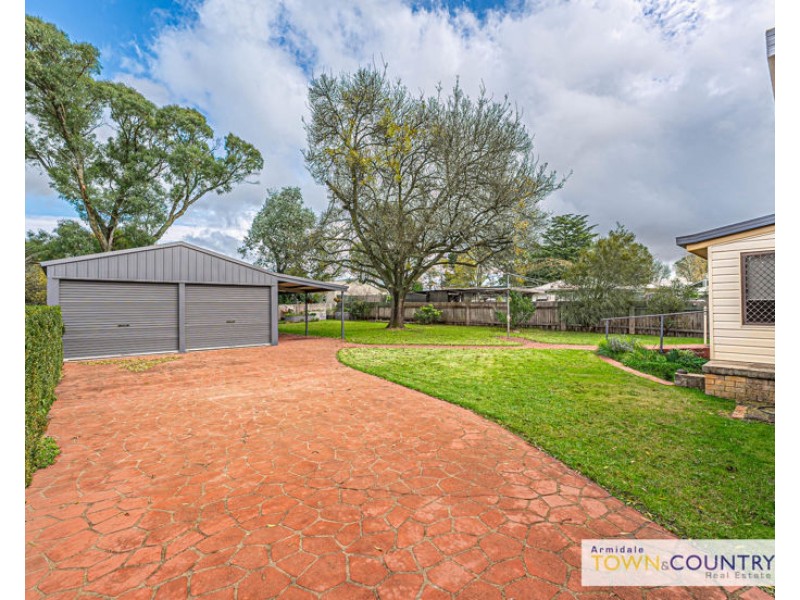 36 Grafton Road, Armidale NSW 2350