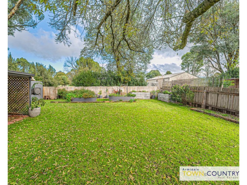 36 Grafton Road, Armidale NSW 2350