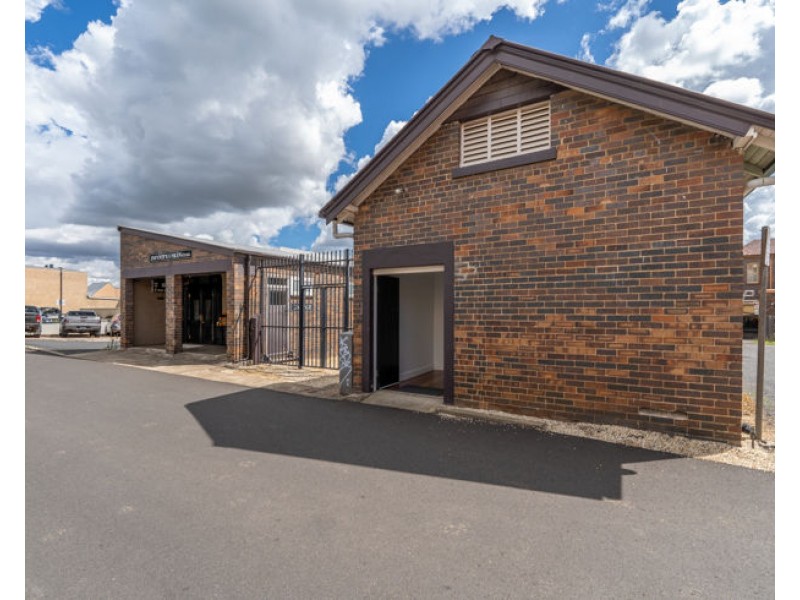 14 Cinders Lane, Armidale NSW 2350