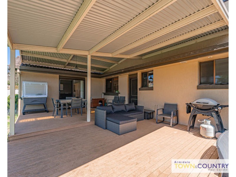 13 Hawthorne Close, Armidale NSW 2350