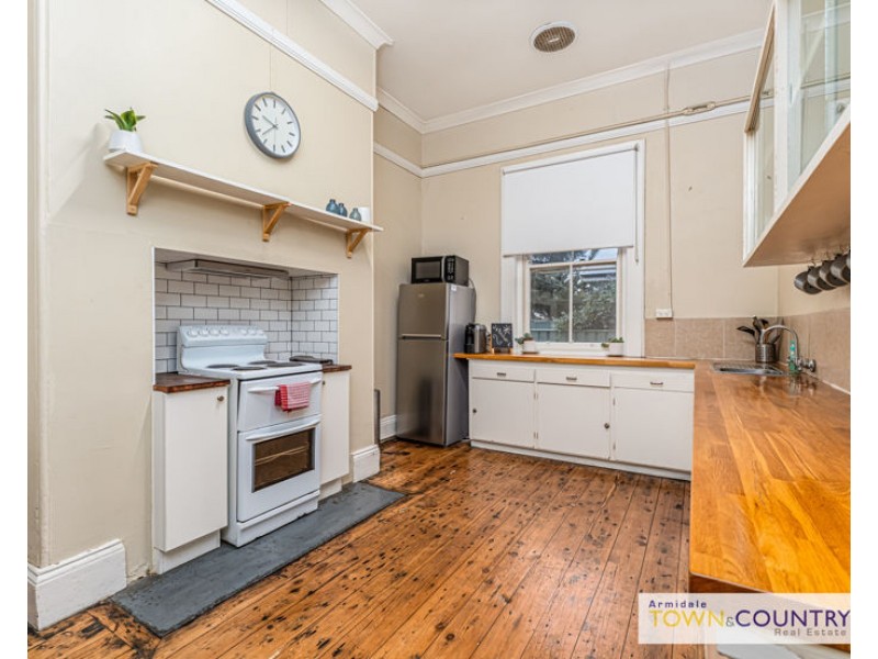 247 Brown Street, Armidale NSW 2350
