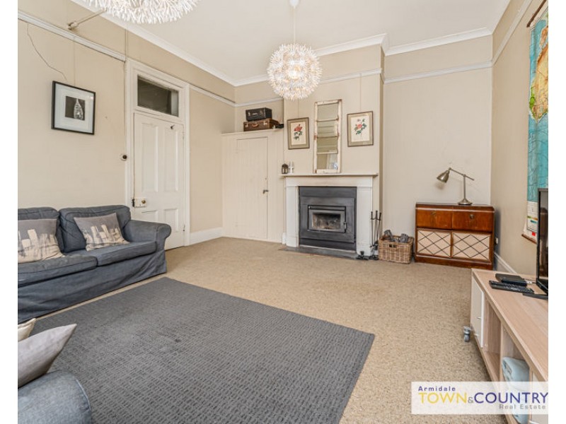 247 Brown Street, Armidale NSW 2350