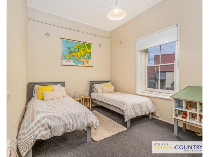 247 Brown Street, Armidale NSW 2350