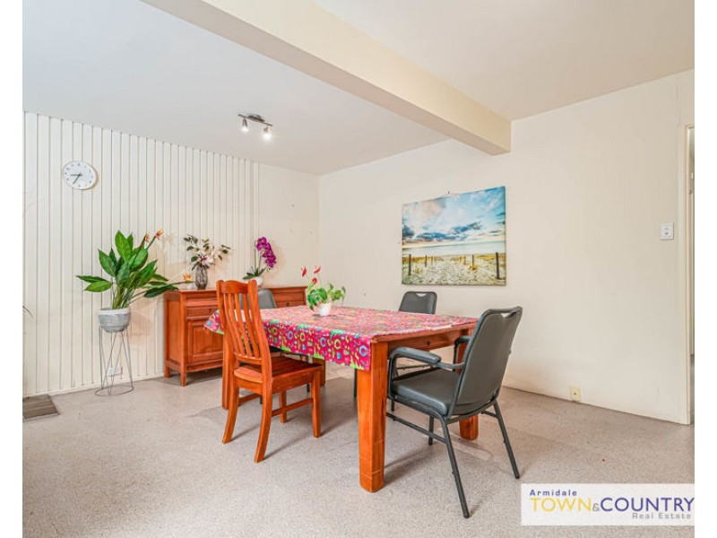 4 Birch Crescent, Armidale NSW 2350