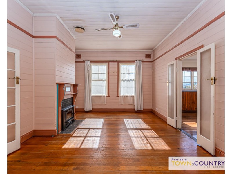 103 Taylor Street, Armidale NSW 2350