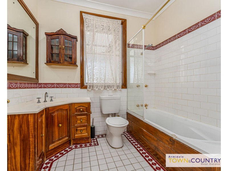 103 Taylor Street, Armidale NSW 2350
