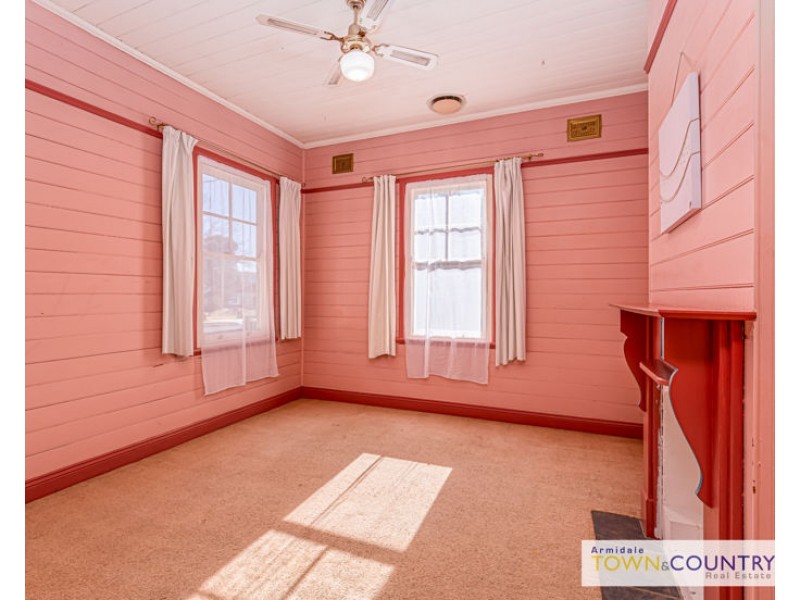 103 Taylor Street, Armidale NSW 2350