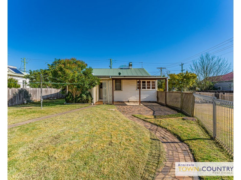 103 Taylor Street, Armidale NSW 2350