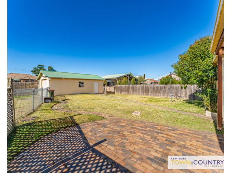 103 Taylor Street, Armidale NSW 2350