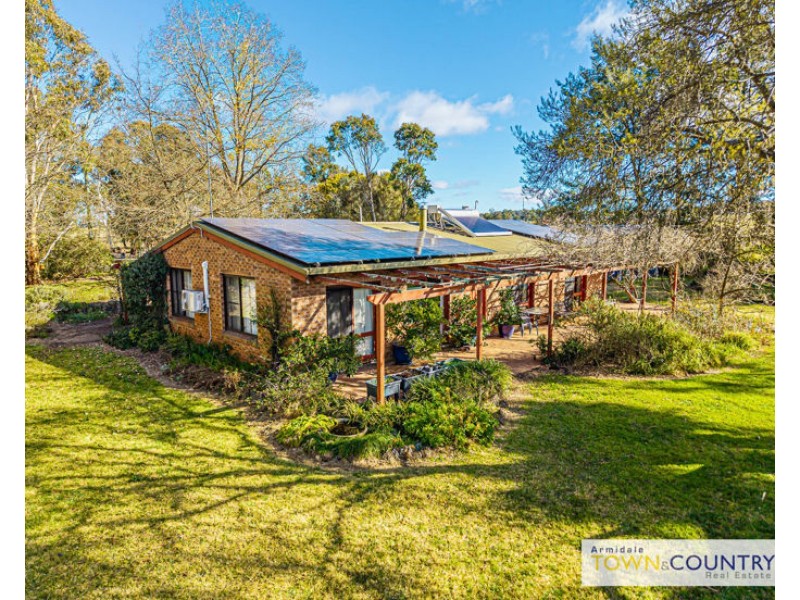 51 Mundays Lane, Armidale NSW 2350