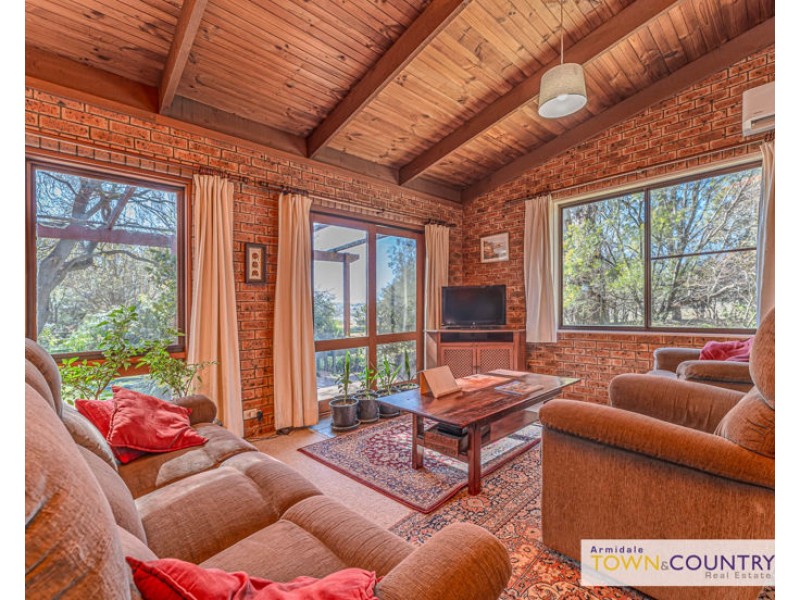 51 Mundays Lane, Armidale NSW 2350