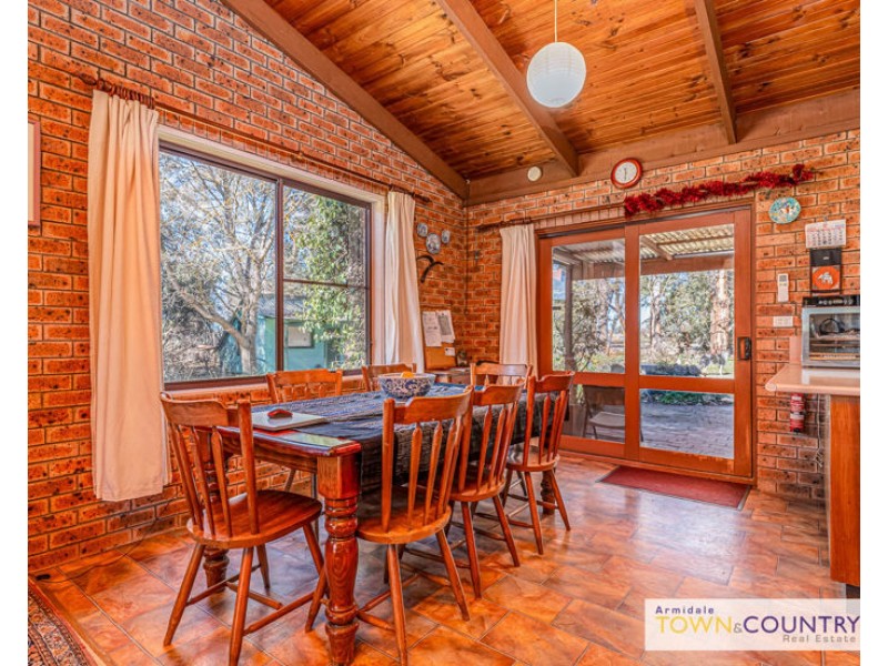 51 Mundays Lane, Armidale NSW 2350