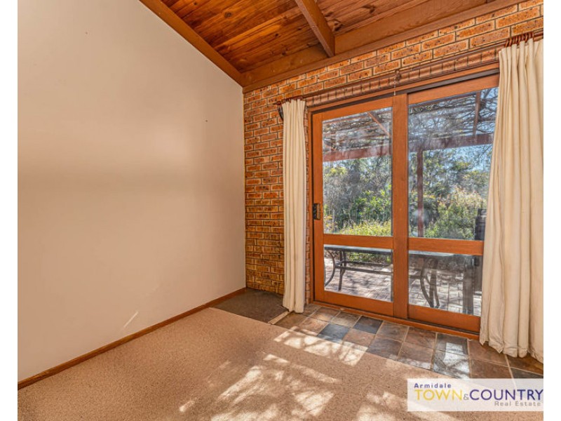 51 Mundays Lane, Armidale NSW 2350