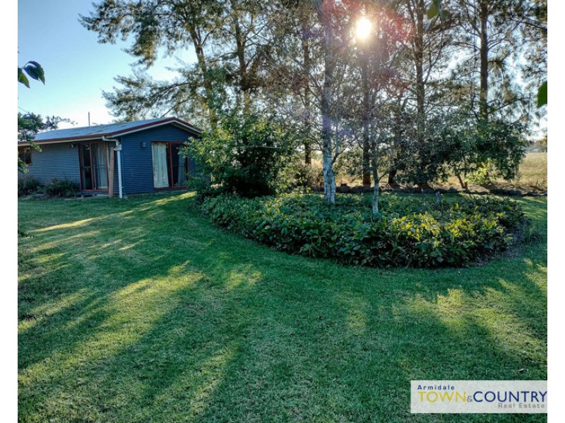 51 Mundays Lane, Armidale NSW 2350