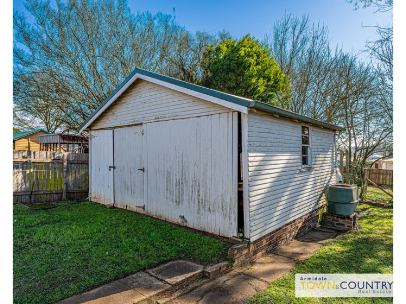 31 Hargrave Street, Armidale NSW 2350