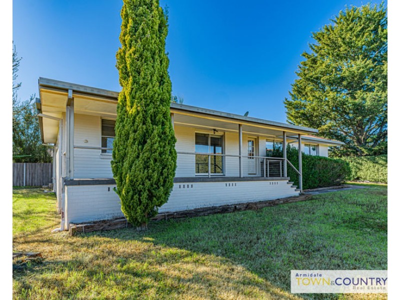 9 Patricia Close, Armidale NSW 2350