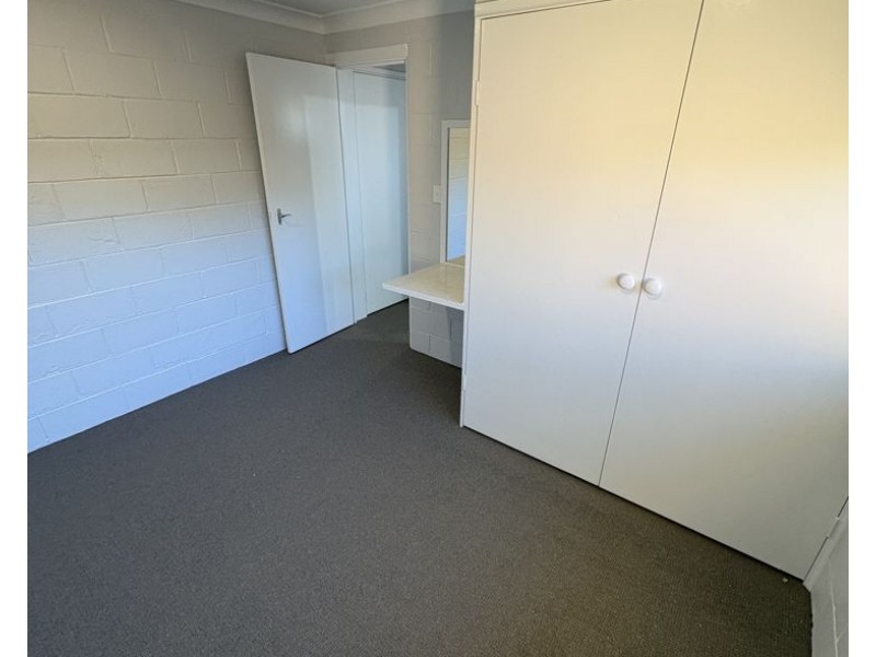 1/3 Wigan Ave, Armidale NSW 2350