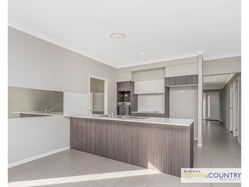 30 Holmfield Drive, Armidale NSW 2350