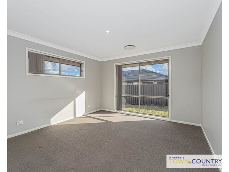 30 Holmfield Drive, Armidale NSW 2350
