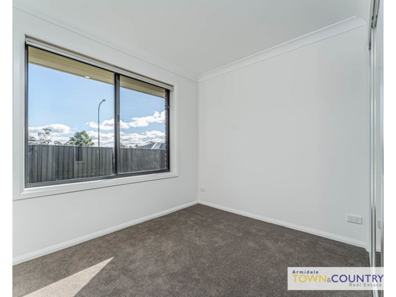 1/2 Frizell Crescent, Armidale NSW 2350