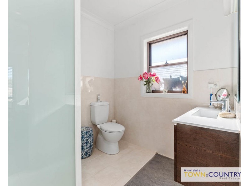 42 Grandview Crescent, Armidale NSW 2350
