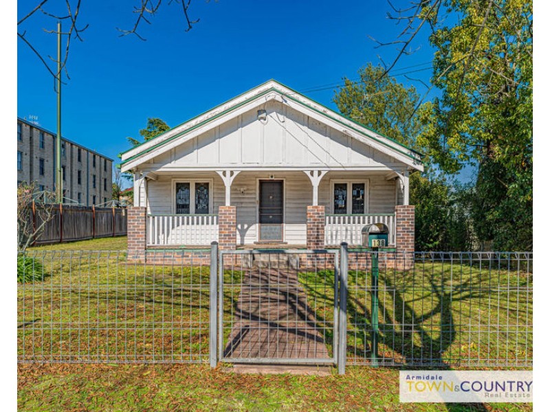 138 Mossman Street, Armidale NSW 2350