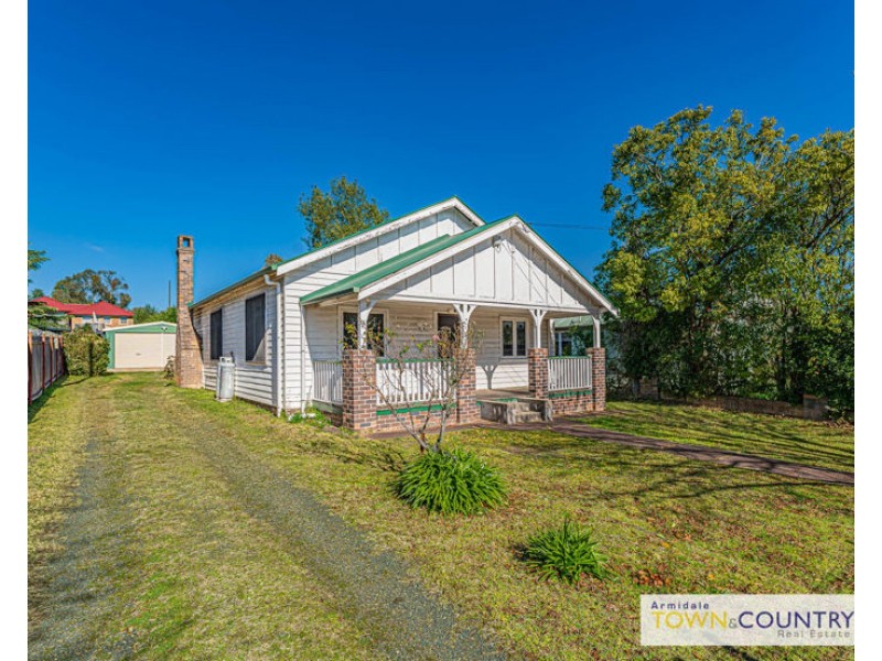 138 Mossman Street, Armidale NSW 2350