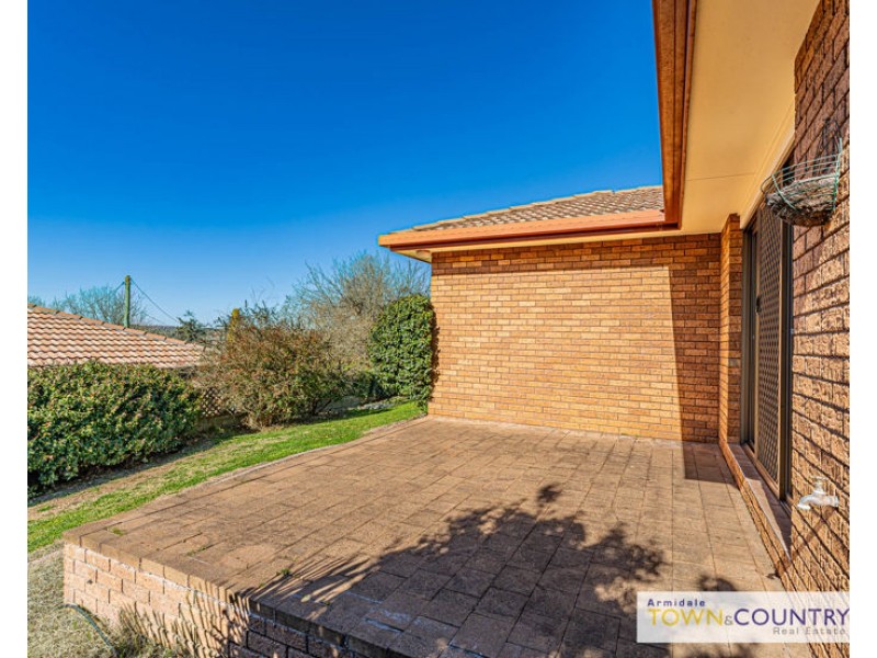 3 Hughes Place, Armidale NSW 2350