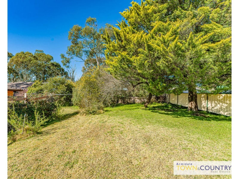 14 Kuranda Avenue, Armidale NSW 2350