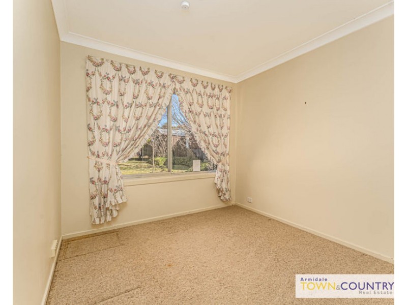14 Kuranda Avenue, Armidale NSW 2350