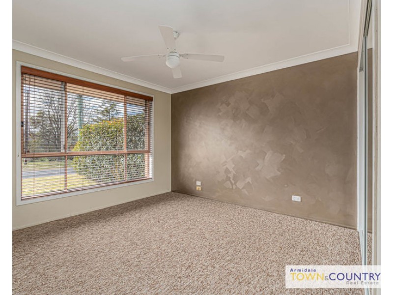 40 Claude Street, Armidale NSW 2350