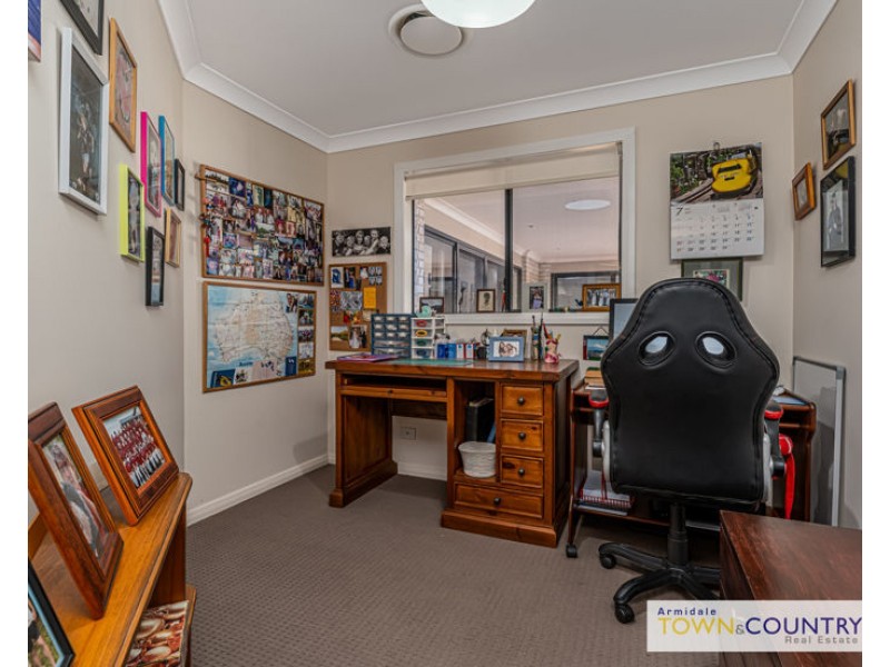 18 Amber Close, Armidale NSW 2350