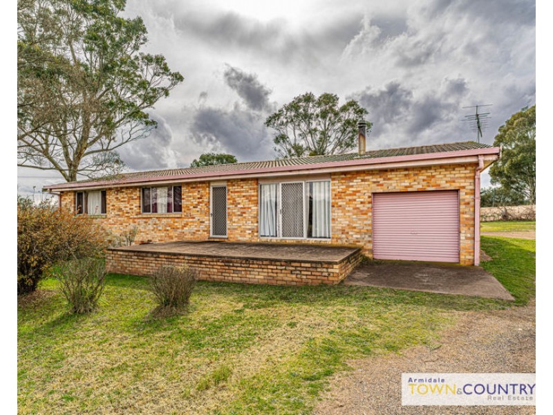 41 East Street, Uralla NSW 2358