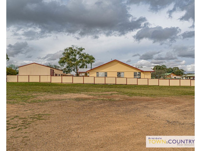 41 East Street, Uralla NSW 2358