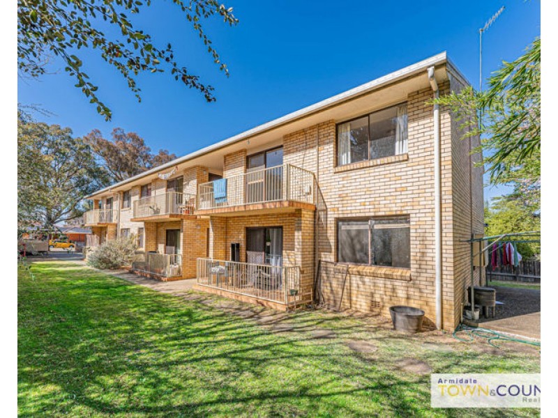 3/6 Bellevue Road, Armidale NSW 2350