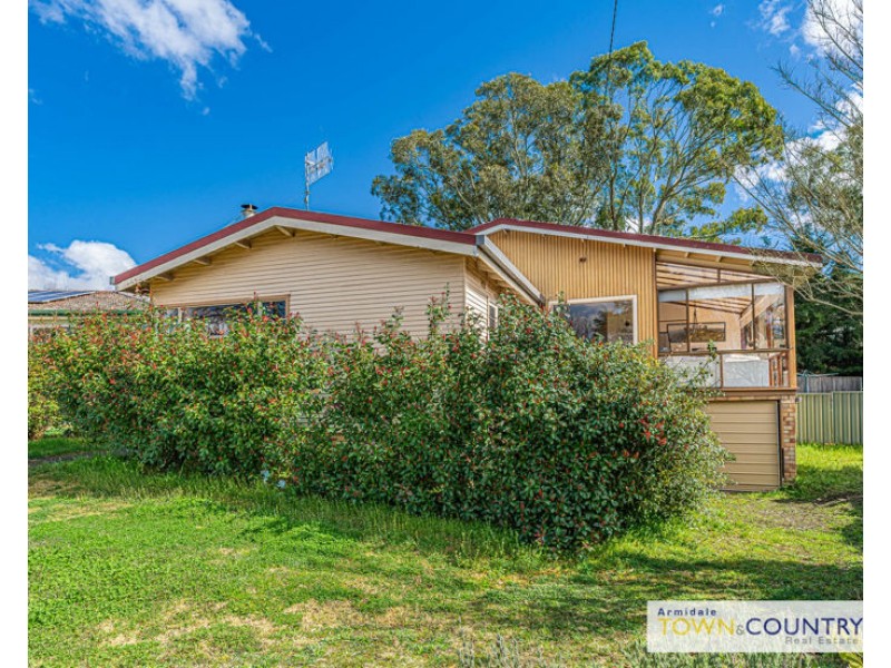 19 Jubilee Road, Armidale NSW 2350