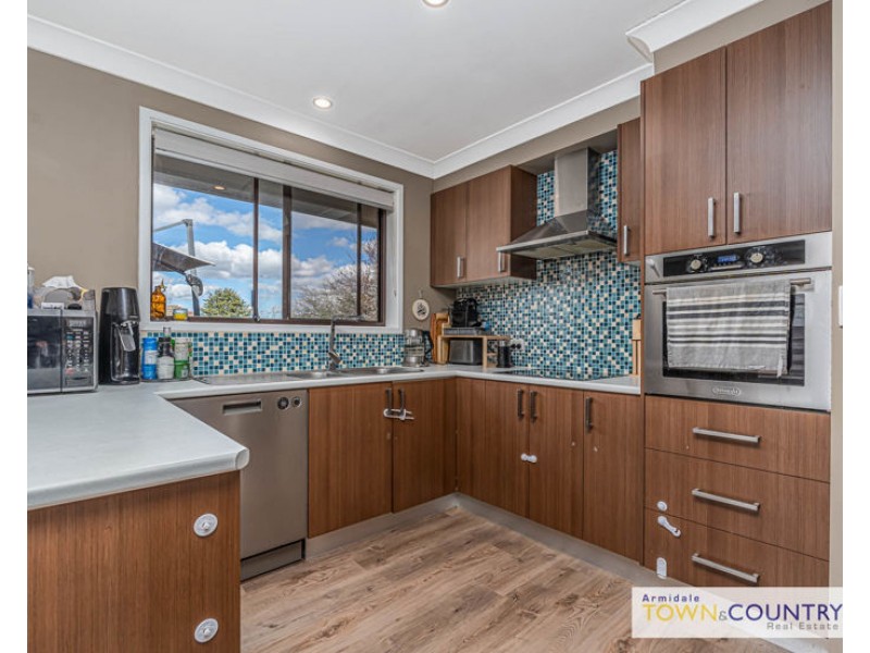 5 Laurence Avenue, Armidale NSW 2350