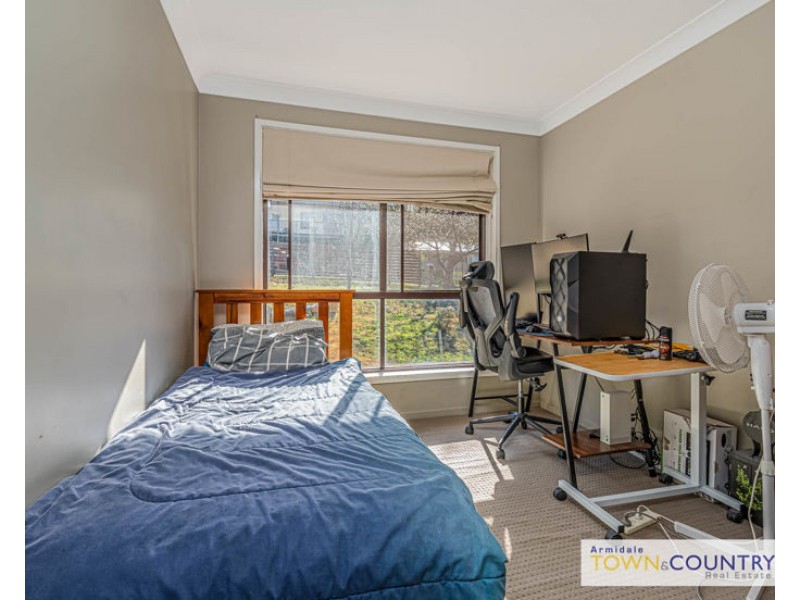 5 Laurence Avenue, Armidale NSW 2350