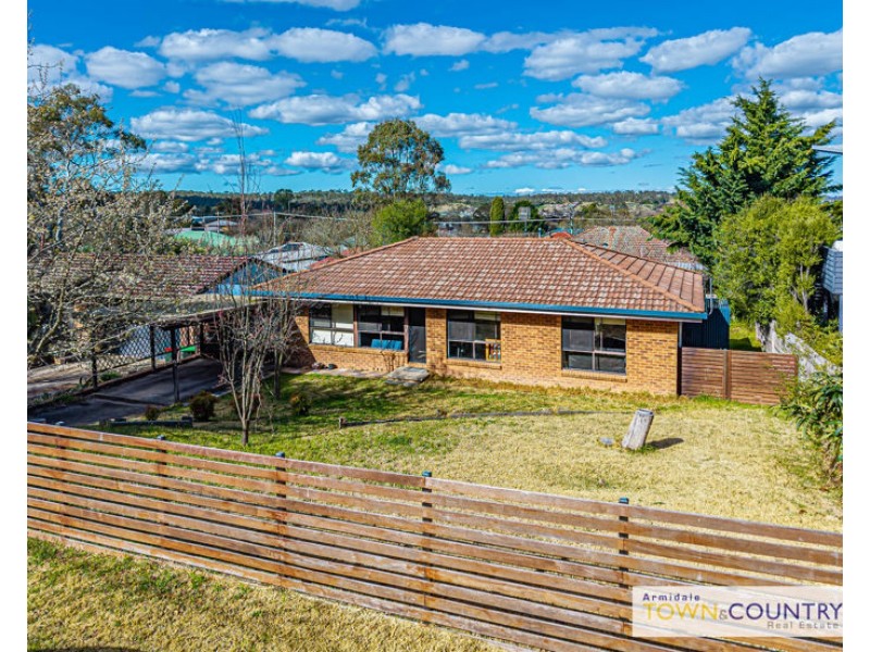5 Laurence Avenue, Armidale NSW 2350