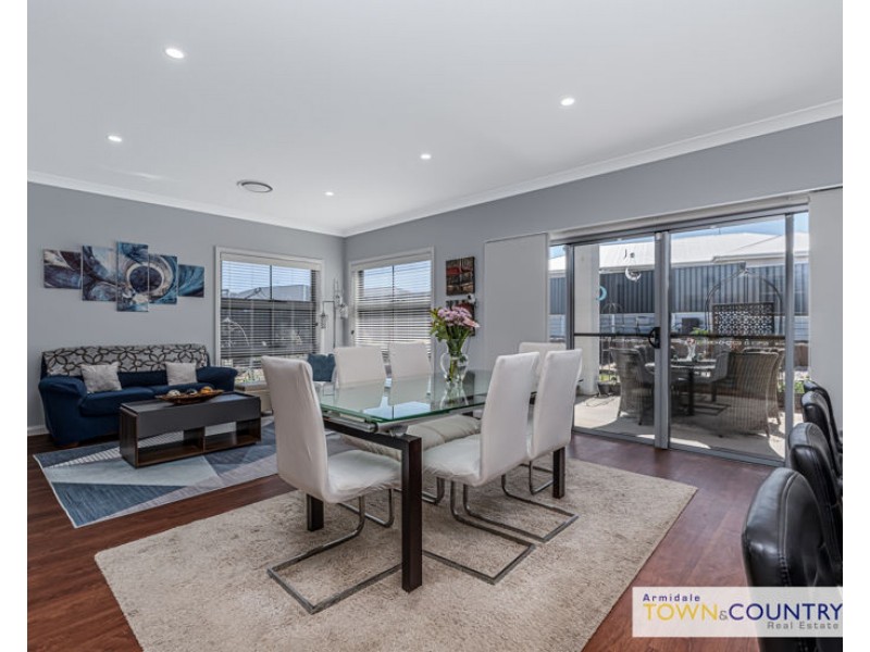 13 Willow Way, Armidale NSW 2350