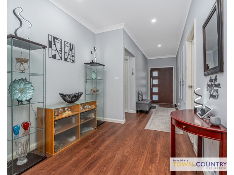 13 Willow Way, Armidale NSW 2350