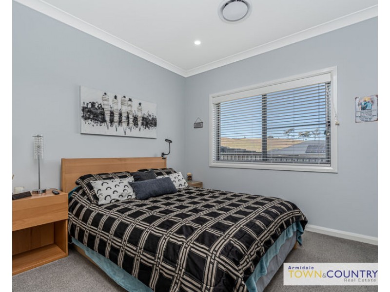 13 Willow Way, Armidale NSW 2350