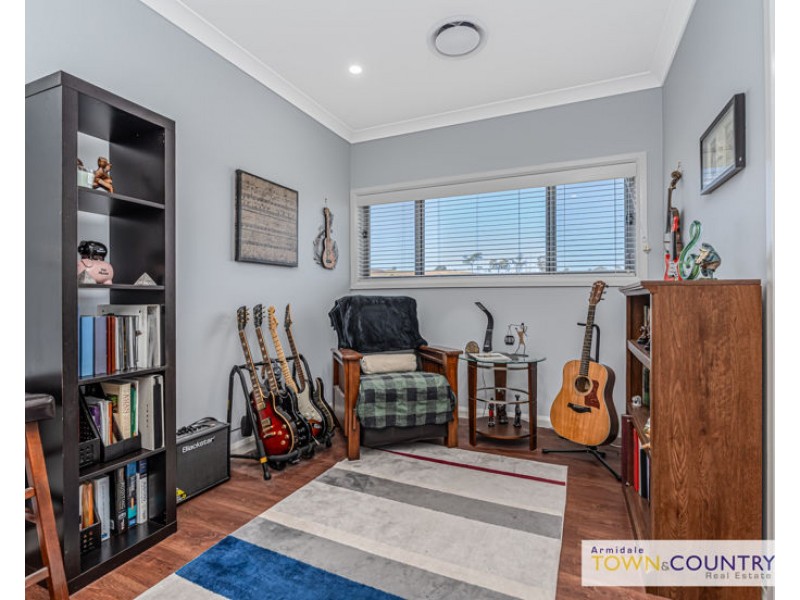 13 Willow Way, Armidale NSW 2350