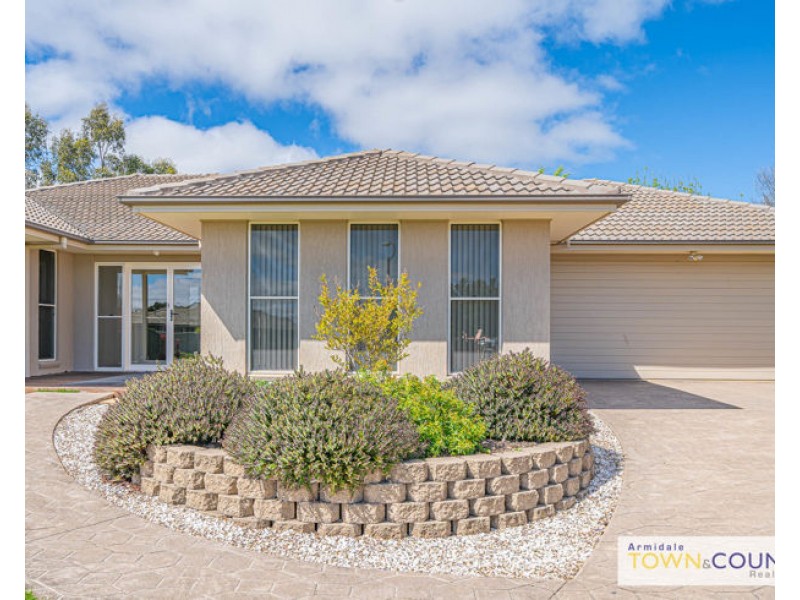 5 Rusden Court, Armidale NSW 2350