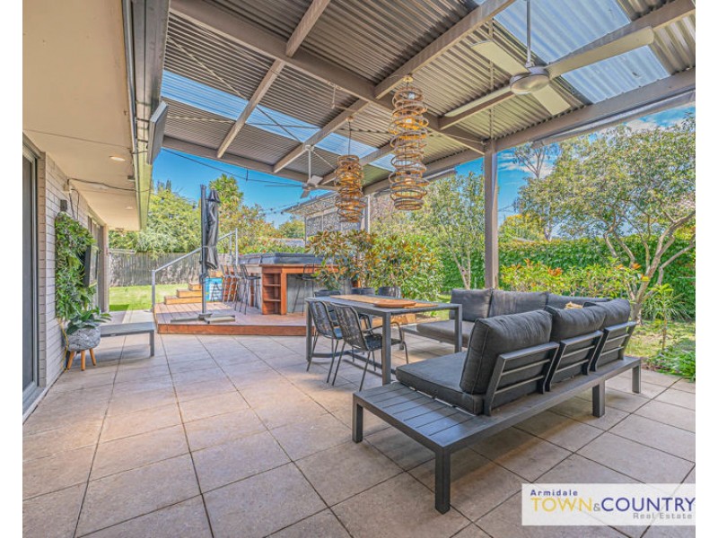 8 Braebank Avenue, Armidale NSW 2350
