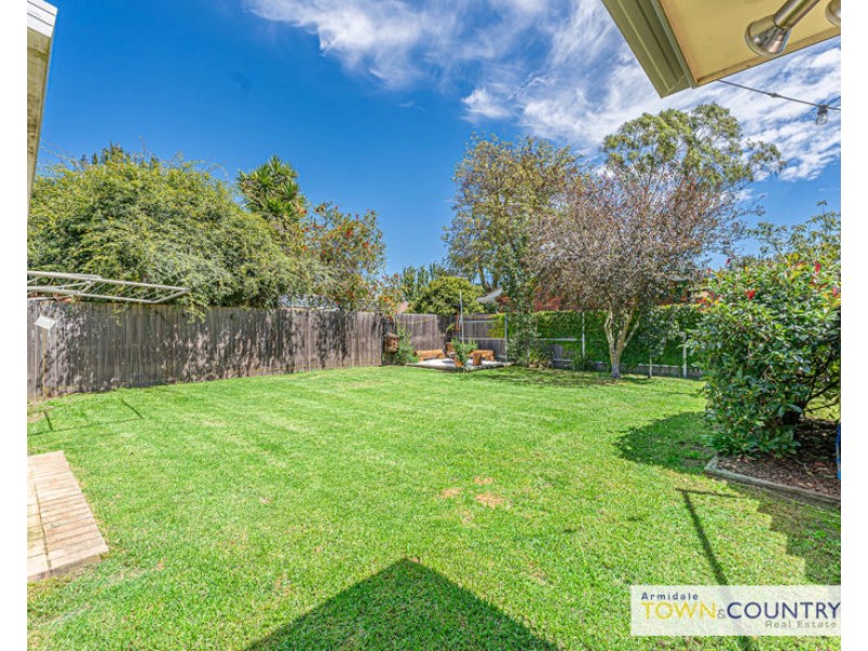 8 Braebank Avenue, Armidale NSW 2350