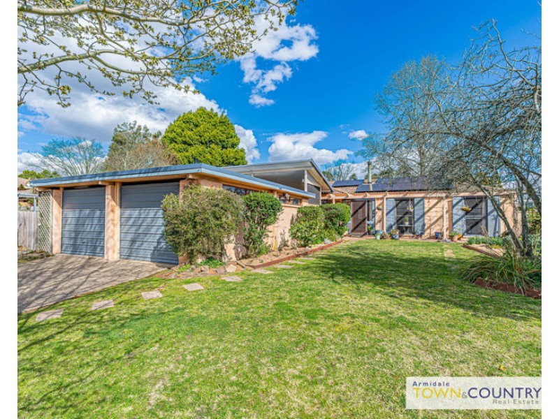 4 Sunset Avenue, Armidale NSW 2350