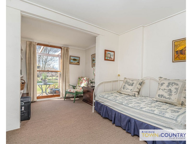 4 Sunset Avenue, Armidale NSW 2350
